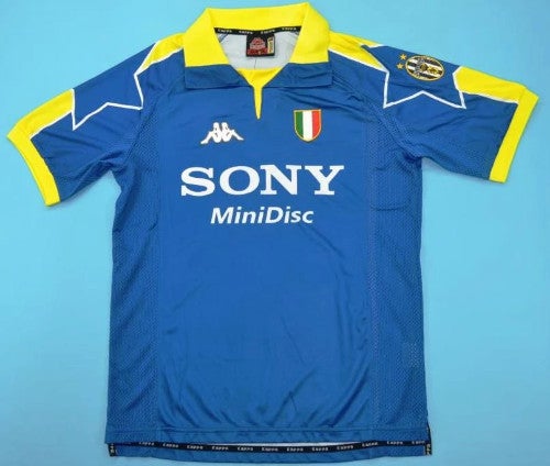 Juventus Turin retro away soccer jersey 1997-1998