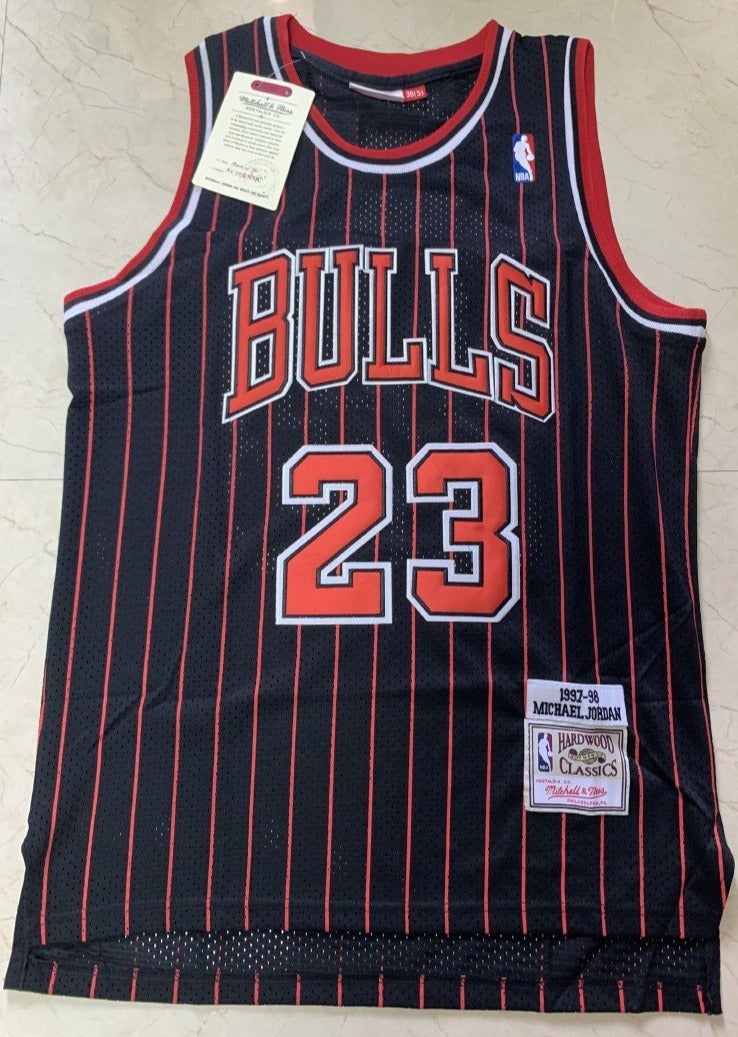 1985 bulls jersey