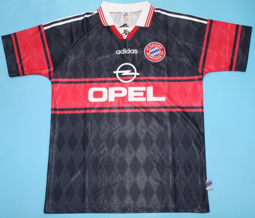 Bayern Munich 1997-1999 home jersey