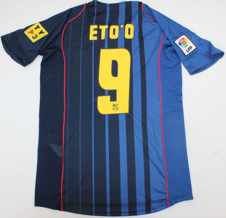 FC Barcelona away jersey 2004-2005