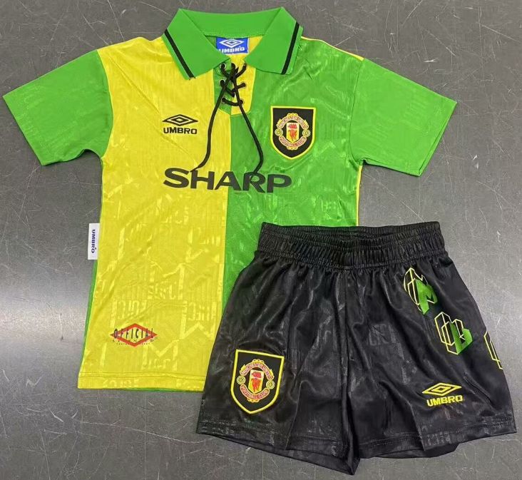Retro Manchester United soccer jersey 92-93