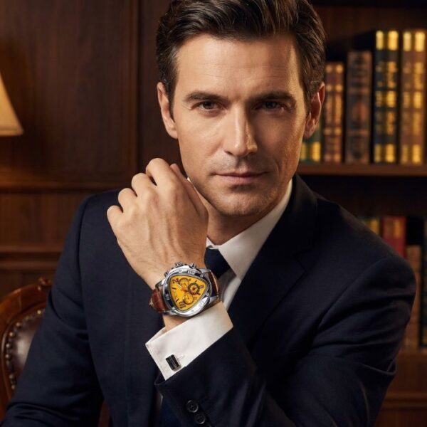 Jaragar Sport Triangle Watch 2026