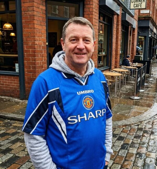 Iconic Manchester United 1996-1997 Third Jersey