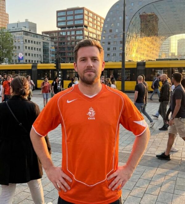 Oranje Retro: Netherlands Euro 2004 Soccer Jersey | Portugal Semi-Finals Kit