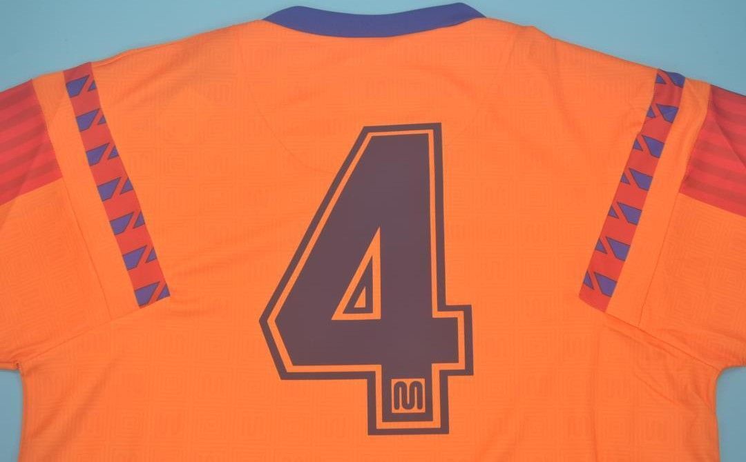 FC Barcelona 1992 European Cup Final Retro Jersey | Cruyff Dream Team - S, Number 4