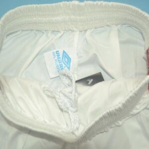 Manchester United 1998/99 Vintage Shorts - Image 6