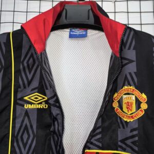 Manchester United 1993/94 Umbro Prematch Jacket - Image 5